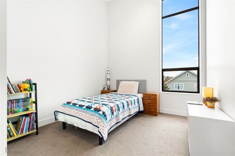 Photo of property in 6 Cochrane Road, Hobsonville, Auckland, 0616