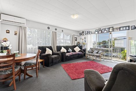 Photo of property in 2/194 Powderham Street, New Plymouth, 4310