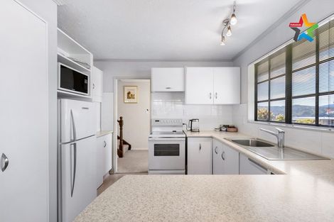 Photo of property in 3a Panorama Grove, Harbour View, Lower Hutt, 5010