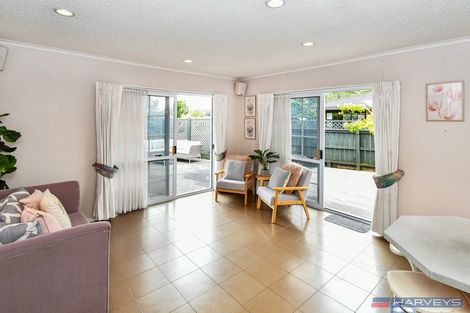 Photo of property in 4 Larkspur Court, The Gardens, Auckland, 2105