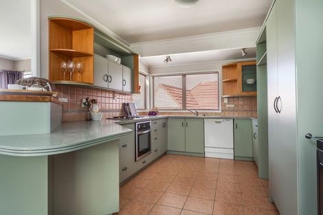 Photo of property in 85 Kiwi Esplanade, Mangere Bridge, Auckland, 2022