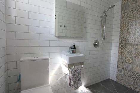 Photo of property in 11 Valpy Street, Saint Clair, Dunedin, 9012