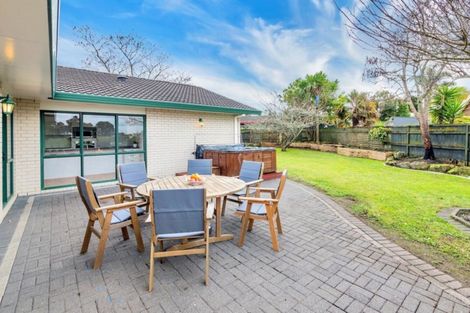 Photo of property in 20 Gairloch Place, Wattle Downs, Auckland, 2103