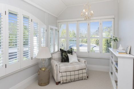 Photo of property in 5 Saint Barnabas Lane, Fendalton, Christchurch, 8052