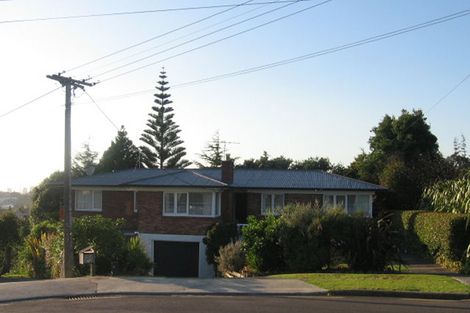 Photo of property in 9 Ross Avenue, Glenfield, Auckland, 0629