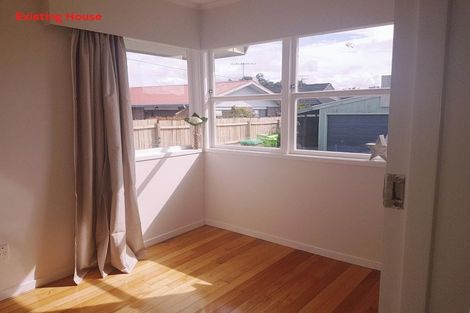 Photo of property in 24a Grove Road, Papakura, 2110