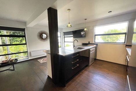 Photo of property in 92a Khandallah Road, Khandallah, Wellington, 6035