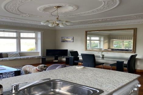 Photo of property in 126 Grafton Road, Roseneath, Wellington, 6011