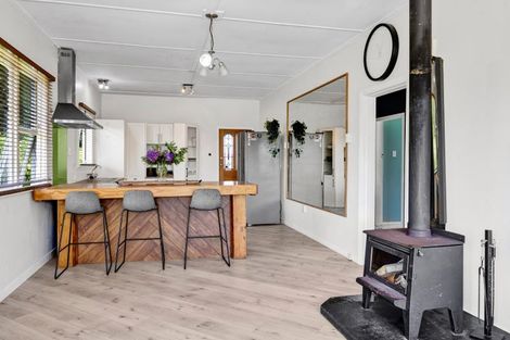 Photo of property in 18 Cumming Street, Okato, 4335