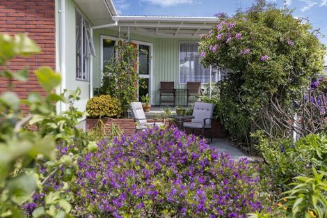 Photo of property in 9 Severn Place, Spotswood, New Plymouth, 4310