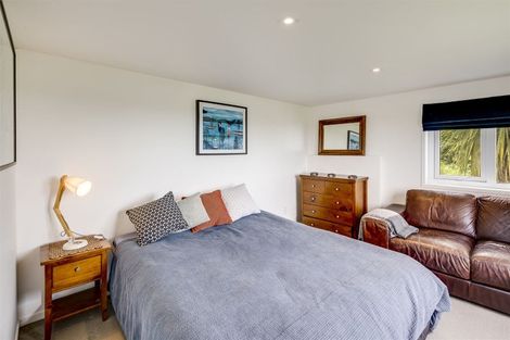 Photo of property in 4 Oliver Road, Hospital Hill, Napier, 4110