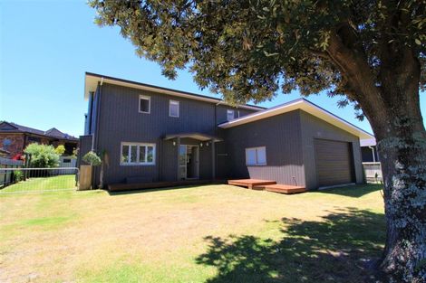 Photo of property in 670 Matarangi Drive, Matarangi, Whitianga, 3592