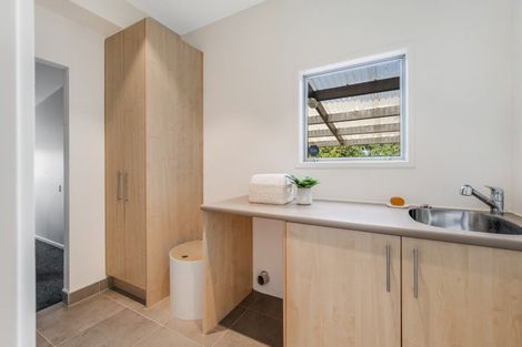 Photo of property in 122 Brownhill Road, Whitford, Manurewa, 2576