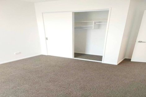 Photo of property in 14 Papai Lane, Massey, Auckland, 0614