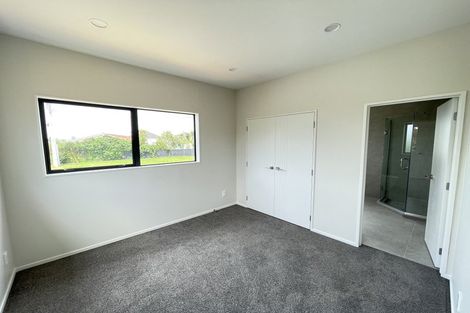 Photo of property in 133b Arran Road, Browns Bay, Auckland, 0630