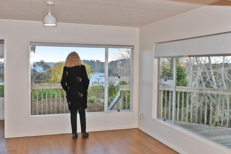 Photo of property in 9 Kendale Drive, Leigh, 0985