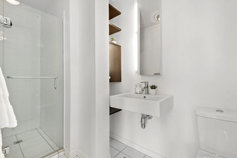 Photo of property in Montreaux Apartments, 10d/164 The Terrace, Wellington Central, Wellington, 6011