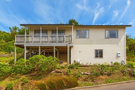 Photo of property in 14 Chastudon Place, Tawa, Wellington, 5028