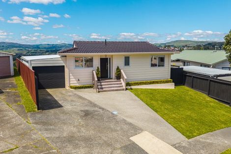 Photo of property in 26 Sombrero View, Ascot Park, Porirua, 5024