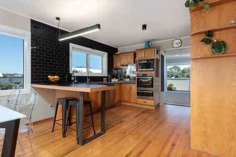 Photo of property in 155 Oceanbeach Road, Mount Maunganui, 3116