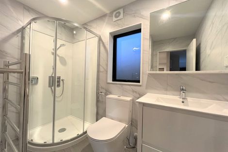 Photo of property in 30c Durham Street, Te Atatu Peninsula, Auckland, 0610