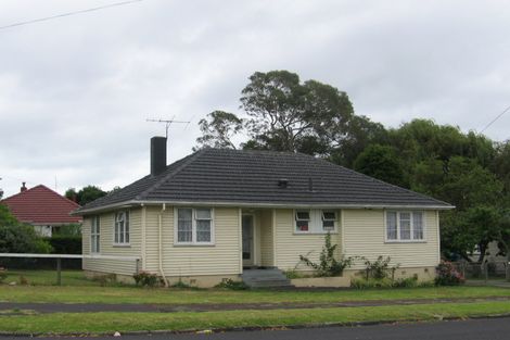Photo of property in 2 Tuakiri Street, Point England, Auckland, 1072