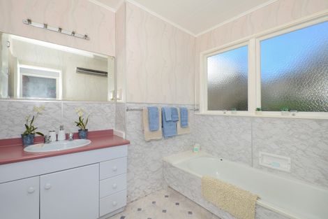 Photo of property in 22 Crawford Crescent, Te Kamo, Whangarei, 0112