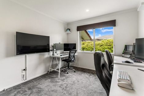 Photo of property in 54 Hornbill Drive, Fairview Heights, Auckland, 0632