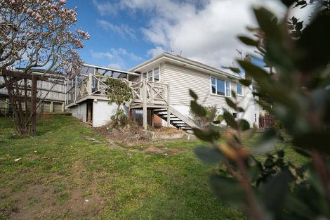 Photo of property in 10a Larsen Crescent, Tawa, Wellington, 5028