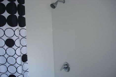 Photo of property in Milford Court Flats, 3/515 Adelaide Road, Berhampore, Wellington, 6023