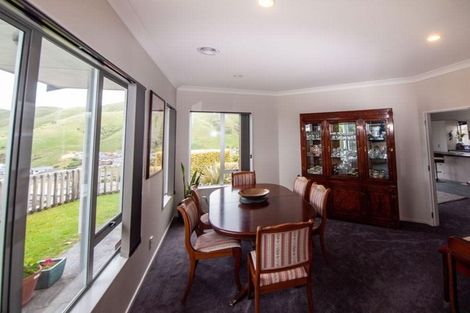 Photo of property in 10 Didsbury Grove, Churton Park, Wellington, 6037