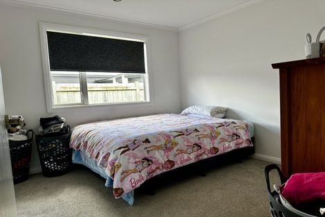 Photo of property in 89 Johnstone Drive, Fitzherbert, Palmerston North, 4410