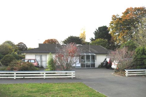 Photo of property in 12 Kirkwood Avenue, Upper Riccarton, Christchurch, 8041