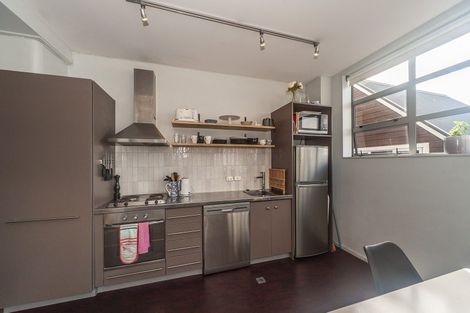 Photo of property in Vespa Apartments, 303/20 Hanson Street, Mount Cook, Wellington, 6021