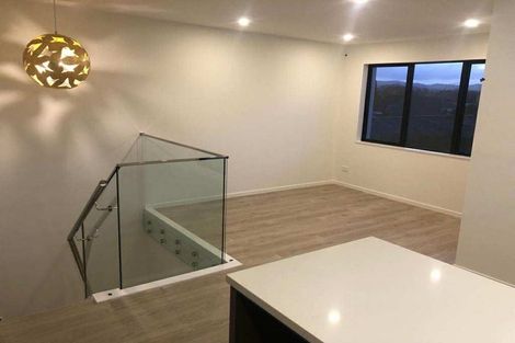 Photo of property in 9d Matuhi Rise, Henderson, Auckland, 0612