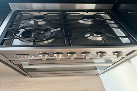 Photo of property in 9 Invercargill Drive, Kelson, Lower Hutt, 5010