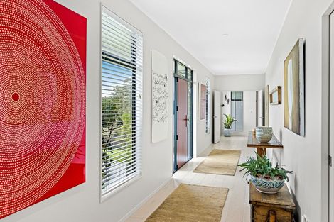 Photo of property in 30 Tamahunga Drive, Matakana, 0985