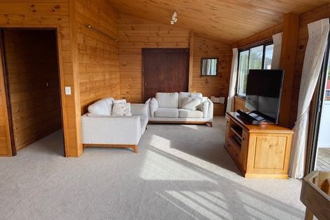 Photo of property in 35 Redwing Street, Browns Bay, Auckland, 0630