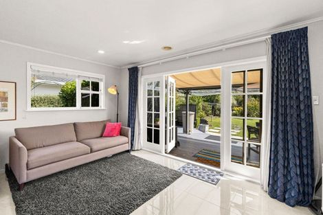 Photo of property in 26 Wanganui Road, Marton, 4710