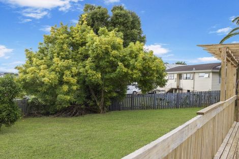Photo of property in 30 Mcquarrie Avenue, Wattle Downs, Auckland, 2103