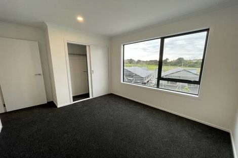 Photo of property in 16 Hokioi Drive, Kenepuru, Porirua, 5022