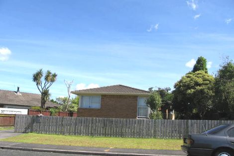 Photo of property in 52 Cockayne Crescent, Sunnynook, Auckland, 0620