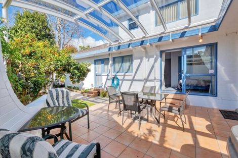 Photo of property in 33a Youngs Road, Papakura, 2110