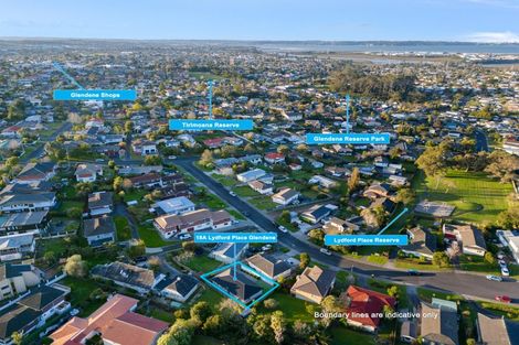 Photo of property in 18a Lydford Place, Glendene, Auckland, 0602