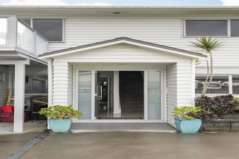 Photo of property in 28 Hall Road, Pataua North, Whangarei, 0175