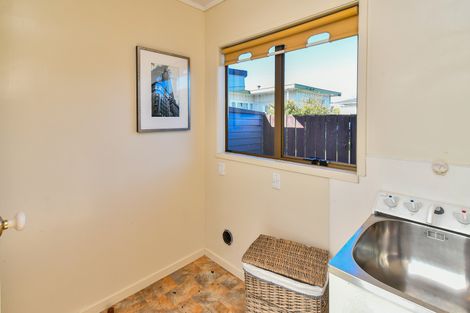 Photo of property in 446a Great South Road, Opaheke, Papakura, 2113