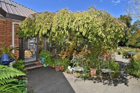 Photo of property in 33 Eders Road, Woodend, 7610