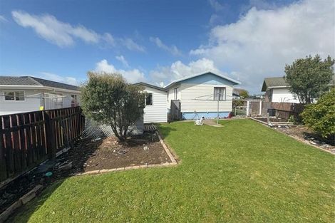 Photo of property in 10 Trimble Place, Bell Block, New Plymouth, 4312