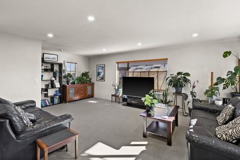 Photo of property in 24 Mcnaughton Place, Onekawa, Napier, 4110