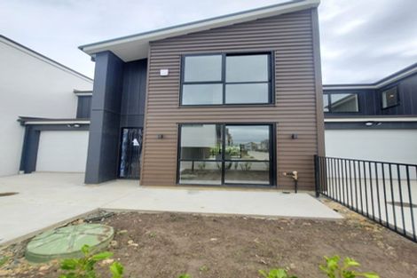 Photo of property in 7 Whawhaki Lane, Kumeu, 0810